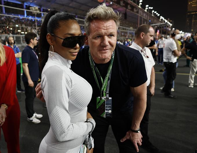 Pred dirko sta pozirala tudi Gordon Ramsey in pevka  J Rey Soul. | Foto: Reuters