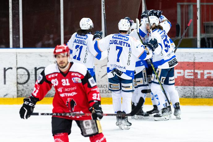 HDD Sij Acroni Jesenice : Cortina, finale, Alpska liga, Eric Pance | Jeseničani so na gostovanju v Italiji morali priznati poraz. | Foto Matic Klanšek Velej/Sportida