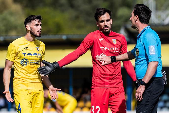 Krševan Santini | Krševan Santini ostaja v Domžalah. | Foto Grega Valančič/Sportida