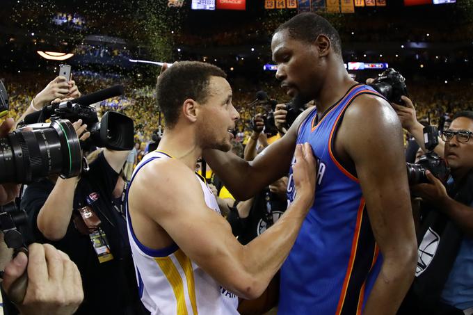 Stephen Curry in Kevin Durant bosta v prihodnji sezoni soigralca. | Foto: 