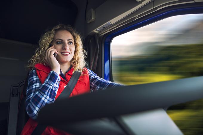 Vožnja telefon | Foto: Getty Images