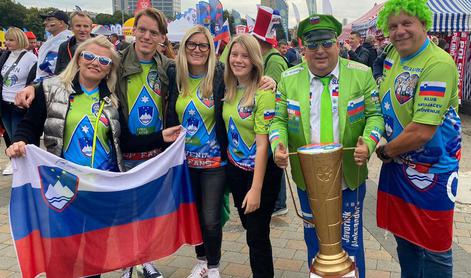 Najbolj znan slovenski navijač že ima pokal, Slovenci ogrevajo glasilke #foto #video