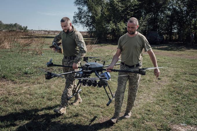 Vojno v Ukrajini bo po Reisnerjevem mnenju morda odločilo to, katera stran bo dobila prevlado na elektromagnetnem polju. Zdaj je na tem področju pat položaj, ker lahko obe strani s pomočjo dronov spremljata gibanja sovražnih enot. | Foto: Guliverimage