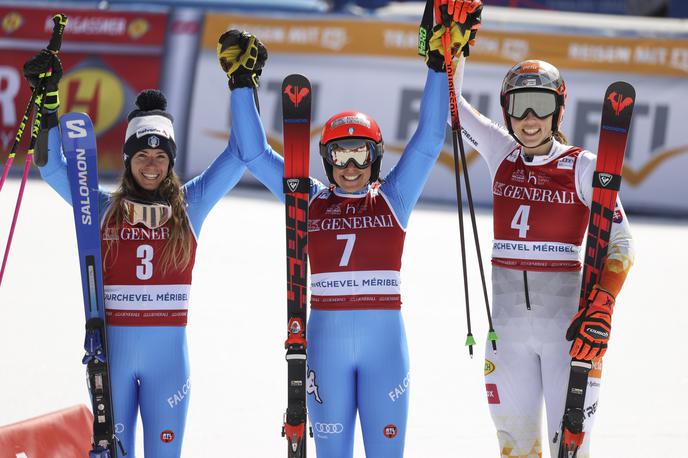 Federica Brignone | Italijanka Federica Brignone je sezono končala z zmago na zadnjem veleslalomu te zime. Na zmagovalnem odru sta se ji pridružili rojakinja Marta Bassino in Slovakinja Petra Vlhova. | Foto Guliverimage