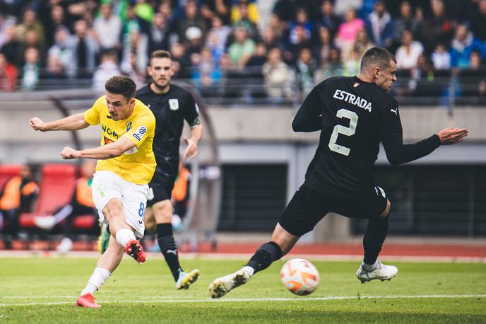 prva liga NK Bravo NK Olimpija | Nogometaši Brava so v nedeljo kar šestkrat zatresli mrežo Olimpije. | Foto Grega Valančič/Sportida