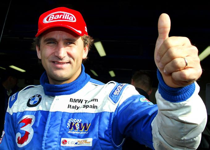 Alex Zanardi je v nesreči s formulo izgubil obe nogi. | Foto: Reuters