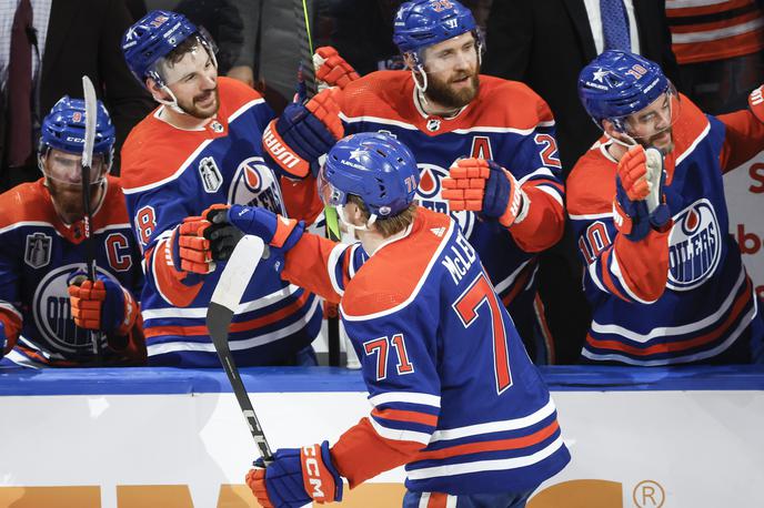 Edmonton Oilers | Edmonton Oilers so na četrti tekmi finala severnoameriške lige NHL doma z 8:1 premagali Florido Panthers- Izid v zmagah je 3:1 za Florido. | Foto Guliverimage