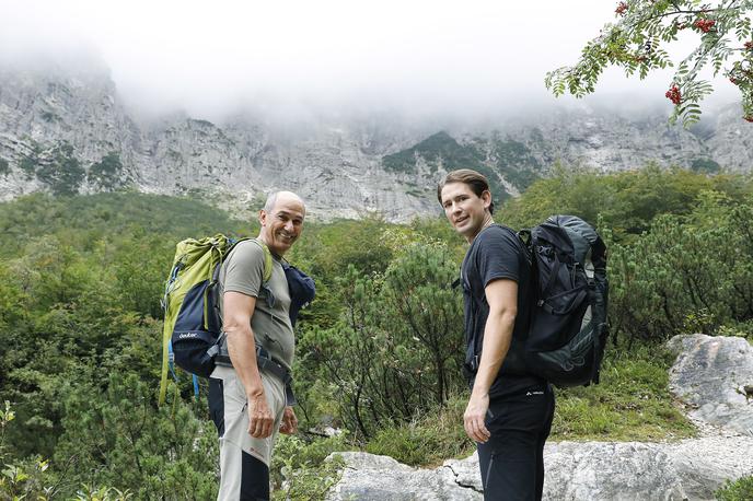 Janez Janša in Sebastian Kurz | Janeza Janšo in Sebastiana Kurza je na plezanju po Triglavski severni steni spremljala tudi Urška Bačovnik Janša. | Foto Dragan Tatic/BKA