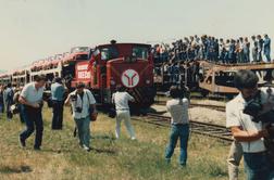 Še nevideno: Yugo na vlaku svečano prvič proti ZDA #foto