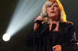 Marianne Faithfull: Počutila sem se, kot da Micku Jaggerju ne sežem do kolen