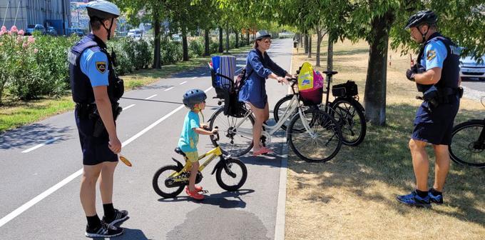 Po podatkih Agencije za varnost prometa vsaj štirikrat tedensko kolesari dobrih 13 odstotkov ljudi. | Foto: Slovenska policija