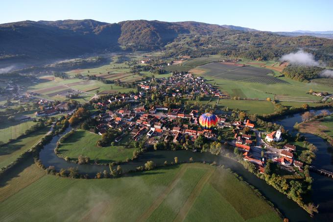 Kostanjevica na Krki - magične slovenske Benetke z impozantno Galerijo Božidarja Jakca.  | Foto: 