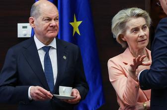 Scholz zgrožen, Ursula von der Leyen odločna: Evropa bo zraven!