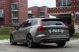 Volvo V60 T6 AWS inscription