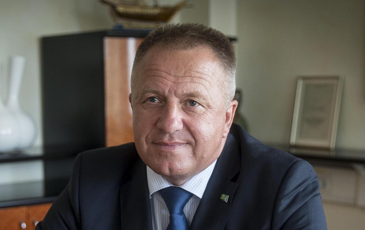 Zdravko Počivalšek | Gospodarski minister Zdravko Počivalšek napoveduje tožbe. | Foto Ana Kovač