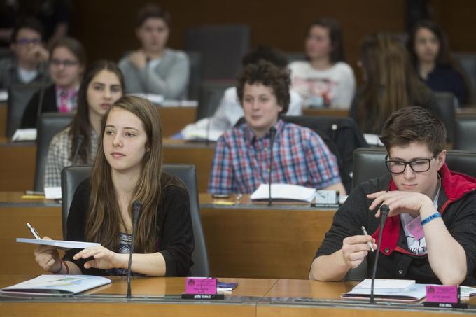 Izogibanje ideolološkim debatam v krogu družine je skoraj nemogoče. | Foto: 