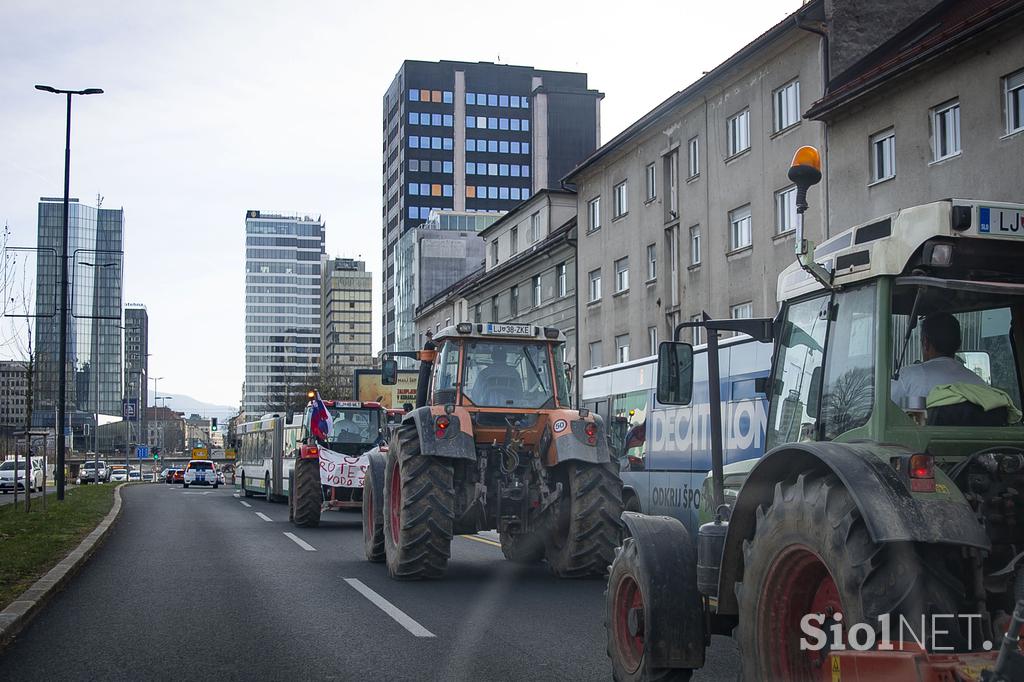 Gradnja nevarnega kanalizacijskega kanala C0