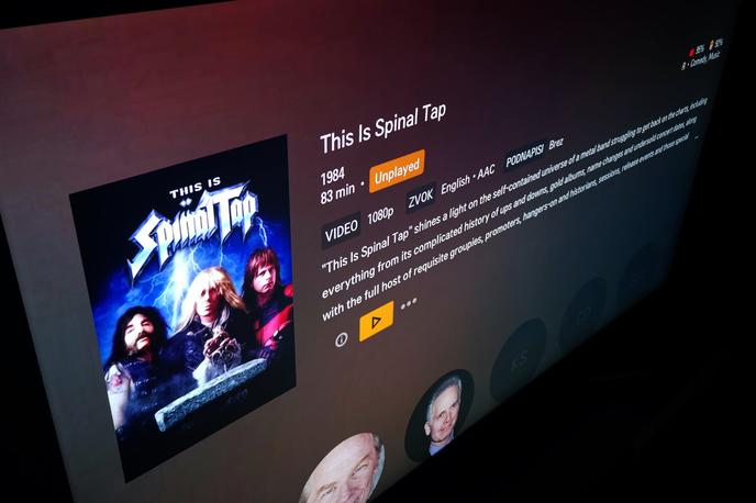 Plex | Zbirka brezplačnih filmov, ki jih Slovencem trenutno ponuja Plex, še ni kaj prida, a se med njimi vendarle najde tudi kakšen biser, kot je izvrstni satirični dokumentarni film To je Spinal Tap.  | Foto Matic Tomšič