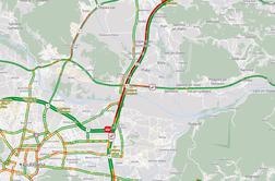 Prometna nesreča na obvoznici, na razcepu Zadobrova še oviran promet