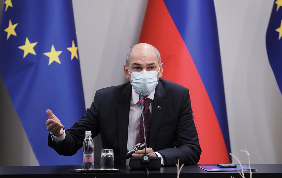 Janez Janša | Evropski parlament bo prihodnji teden razpravljal tudi o svobodi medijev v Sloveniji. Na fotografiji premier Janez Janša. | Foto STA