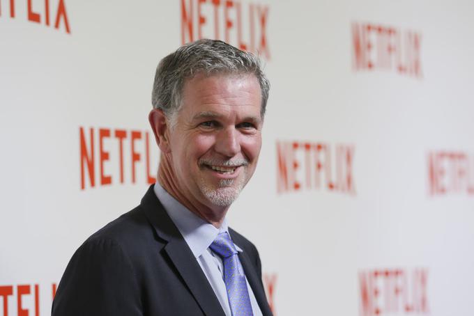 Reed Hastings konstantno rast vrednosti svojega podjetja pripisuje spreminjanju navad gledanja televizije, za katerega je v veliki meri zaslužen prav Netflix. "Delež gledanja internetne televizije (Netflix, HBO Go, Hulu, op. p.) bo v prihodnjih dveh desetletjih vsako leto zrasel za toliko, za kolikor bo padel delež gledanja navadne televizije," je na konferenci v Berlinu pred dvema letoma dejal Hastings. | Foto: Reuters