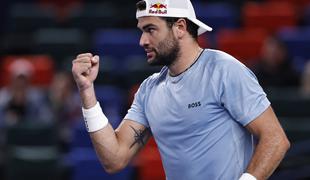 Berrettini na Dunaju izločil petopostavljenega Američana