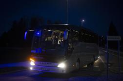 Ronaldo in druščina že v hotelu, veliko tudi navijačev #video #foto