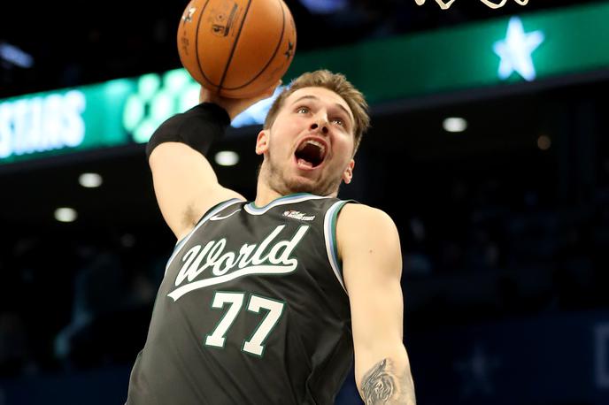 Luka Dončić | Bo Luka Dončić krstno sezono v ligi NBA sklenil s prestižnim priznanjem? | Foto Getty Images