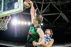 Olimpija po visoki zmagi ostaja v boju za obstanek