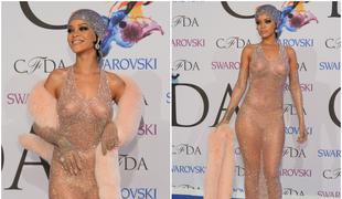 Rihanna pokazala bradavičke in zadnjico #foto