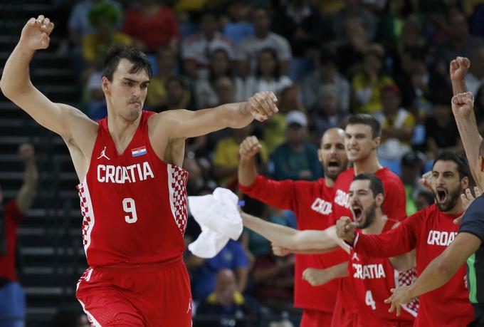 Dario Šarić je bil na prvi tekmi v Opatiji s 25 točkami najbolj razpoložen v hrvaški izbrani vrsti, ki je s 85:81 slavila zmago. | Foto: Reuters