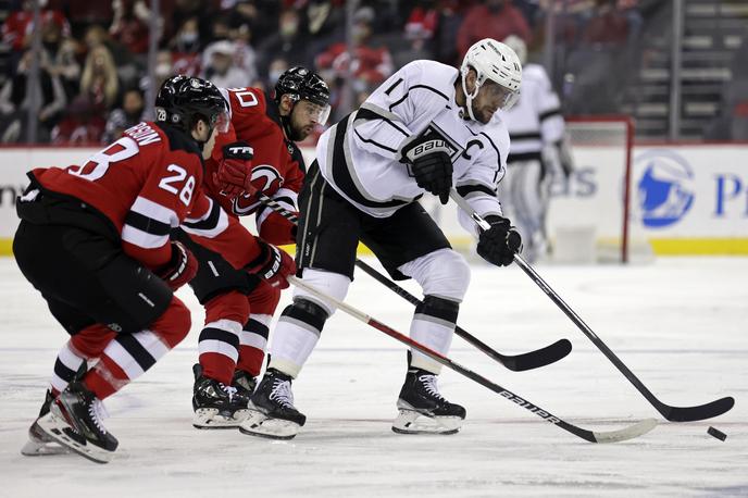 Anže Kopitar | Anže Kopitar in LA Kings so v Newarku končali niz porazov.  | Foto Guliverimage