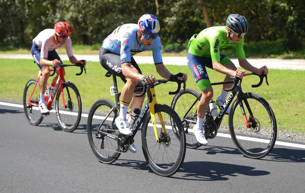 Tadej Pogačar Wout van Aert | Wout van Aert in Tadej Pogačar nista vedela, za katero mesto se sploh potegujeta. | Foto Guliverimage