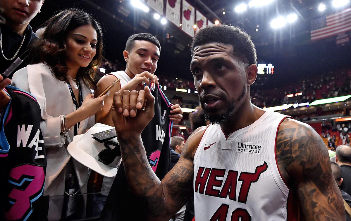 Udonis Haslem | 40-letni ameriški košarkar Udonis Haslem ostaja pri Vročici iz Miamija. V novi sezoni lige NBA, ki se bo začela 22. decembra, bo tudi uradno postal najstarejši igralec floridske franšize. | Foto Reuters