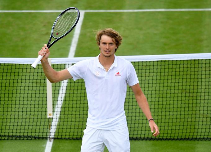 Aleksander Zverev si krajša čas z gledanjem nogometnih tekem. | Foto: Guliverimage/Vladimir Fedorenko