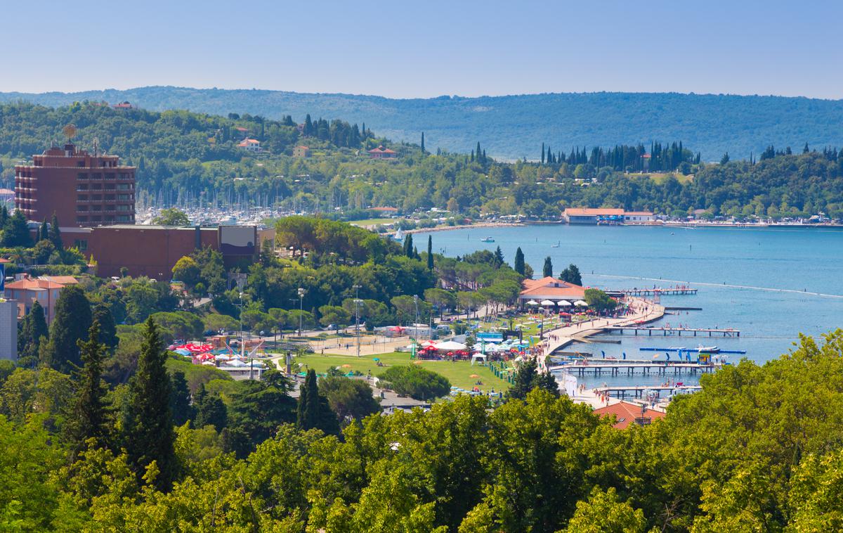 Portorož | Letos bo slovensko obalo gotovo obiskalo precej več gostov iz Slovenije. | Foto Getty Images