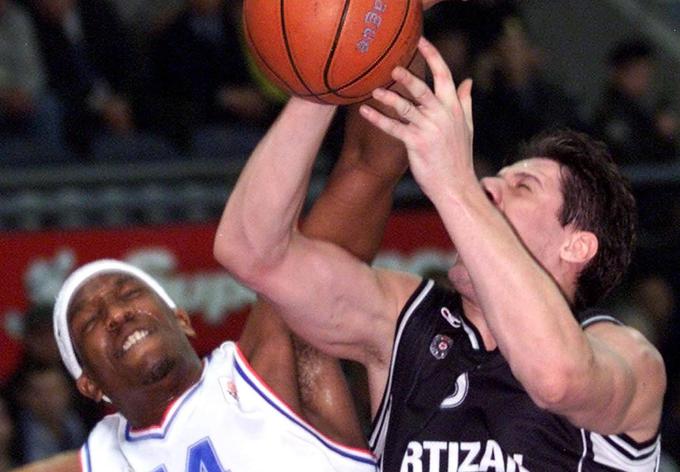 Reggie Freeman (levo) ni našel skupnega jezika s slovenskim trenerjem. | Foto: Reuters