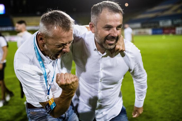 Dušan Kosić | Nepozabno veselje Branka Veršiča in Dušana Kosića po osvojitvi državnega naslova. | Foto Grega Valančič/Sportida