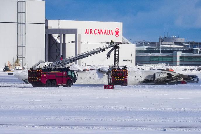 Delta air lines | Na krovu je bilo 76 potnikov in štirje člani posadke. Vsi so preživeli.  | Foto Reuters