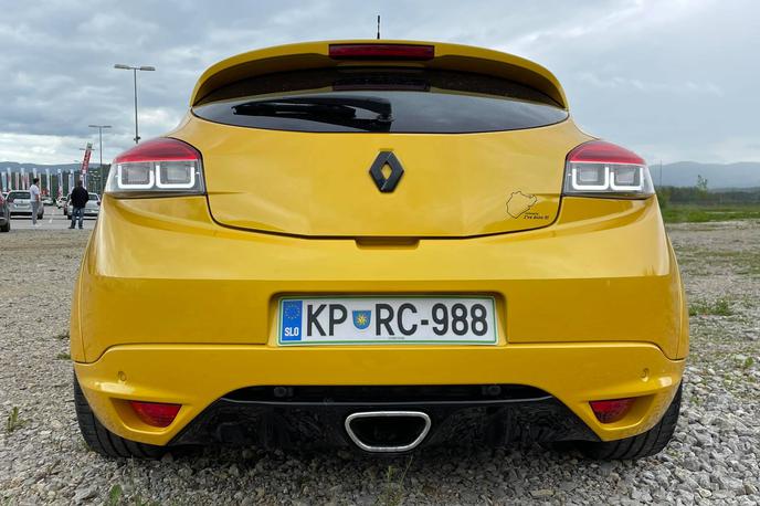 Renault megane RS 256 trophy | To je le eden izmed številnih Renaultovih avtomobilov v Sloveniji z oznako RS. | Foto Gregor Pavšič