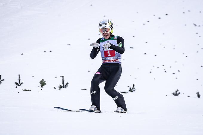 Anže Lanišek je imel smolo v Bischofshofnu, sicer bi napadal končno uvrstitev med najboljših pet. | Foto: Sportida