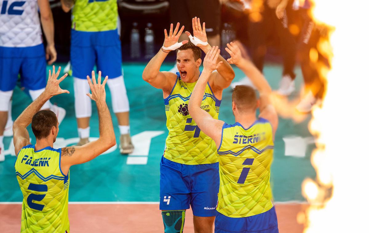 slovenska odbojkarska reprezentanca Alen Pajenk, Jan Kozamernik, Tonček Štern | Slovenska odbojkajska reprezentanca je že prispela v Brazilijo. | Foto Grega Valančič/Sportida