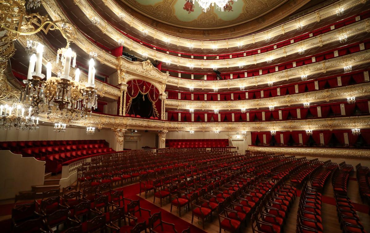 Bolšoj teater Moskva | Moskovske oblasti so sporočile, da so sprožili preiskavo, da bi ugotovili natančne okoliščine nesreče, je poročala nemška tiskovna agencija dpa. | Foto Reuters