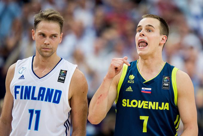 Klemen Prepelič je bil pred dvema letoma član reprezentance, ki se je poslovila v osmini finala EuroBasketa, potemo ko je morala priznati premoč Latviji. | Foto: Vid Ponikvar