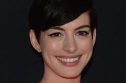 Anne Hathaway je uvozila električni avto