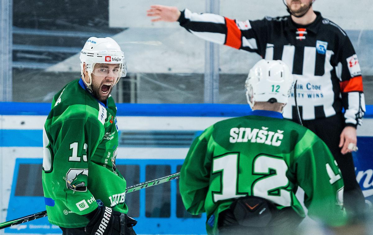 HK Olimpija Dornbirn Žiga Pance, Nik Simšič | Hokejisti Olimpije bodo novo sezono v ICEHL odprli 16. septembra doma proti slovaškemu klubu iz Bratislave. | Foto Vid Ponikvar/Sportida