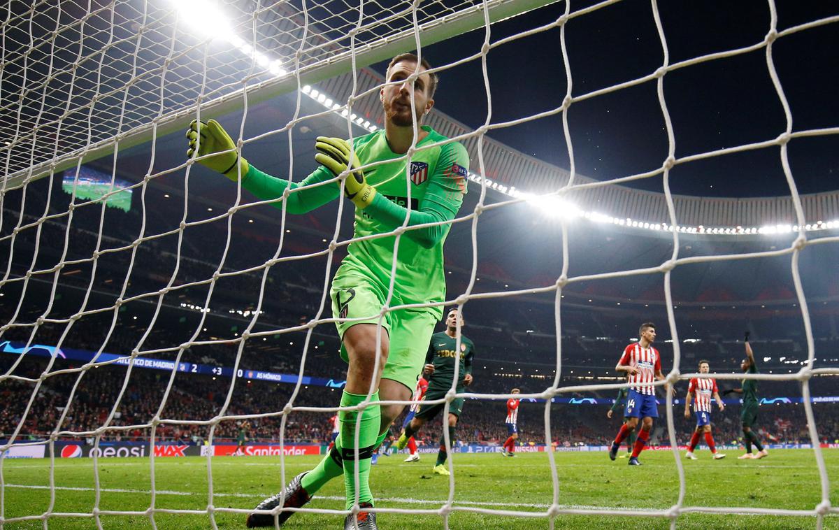 Atletico Jan Oblak Monaco | Jan Oblak je v sredo kot prvi Slovenec nastopil na 50. evropski tekmi, pri čemer so izvzeti kvalifikacijski dvoboji. | Foto Reuters