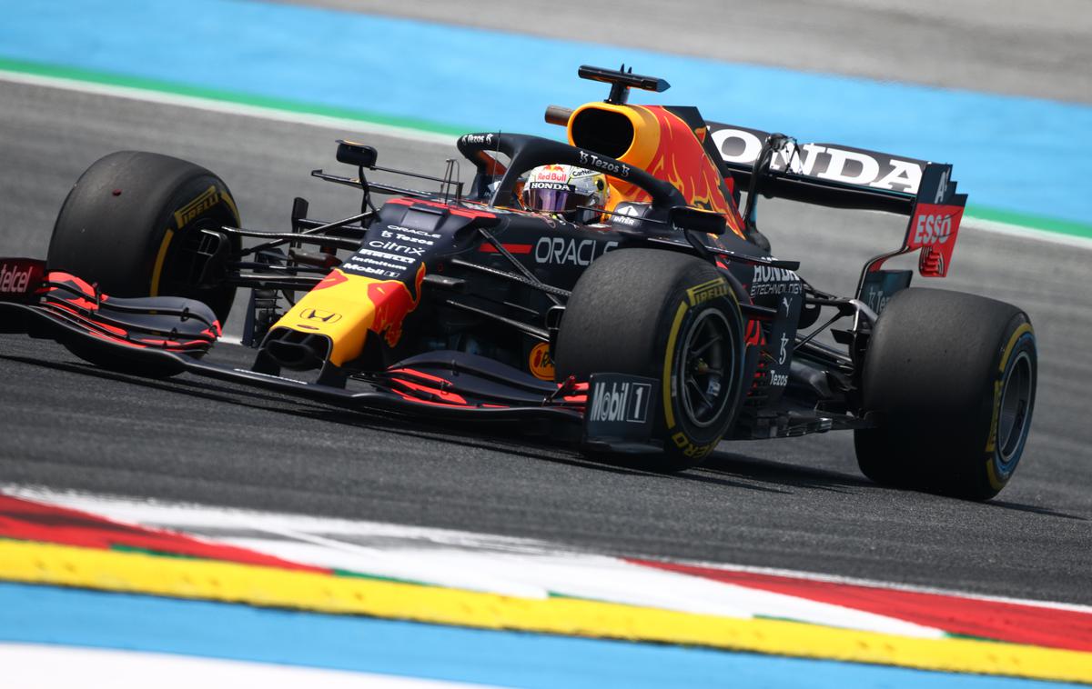 Max Verstappen | Max Verstappen je bil najhitrejši na uvodnem treningu v slovenski soseščini. | Foto Reuters