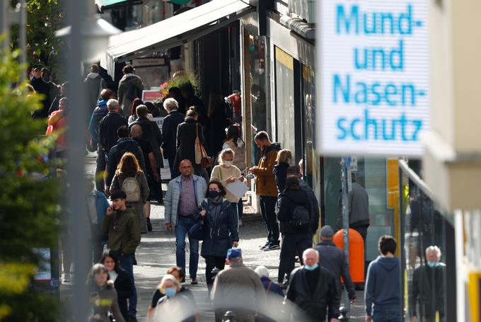 Berlin ulica maske | Foto: Reuters