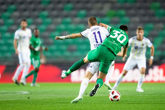 Olimpija Maribor PLTS | Branko Ilić je preprečil Luki Zahoviću, da bi se v nedeljo vpisal med strelce, a so na njegovo smolo zadeli v polno trije Zahovićevi soigralci. | Foto Urban Urbanc/Sportida